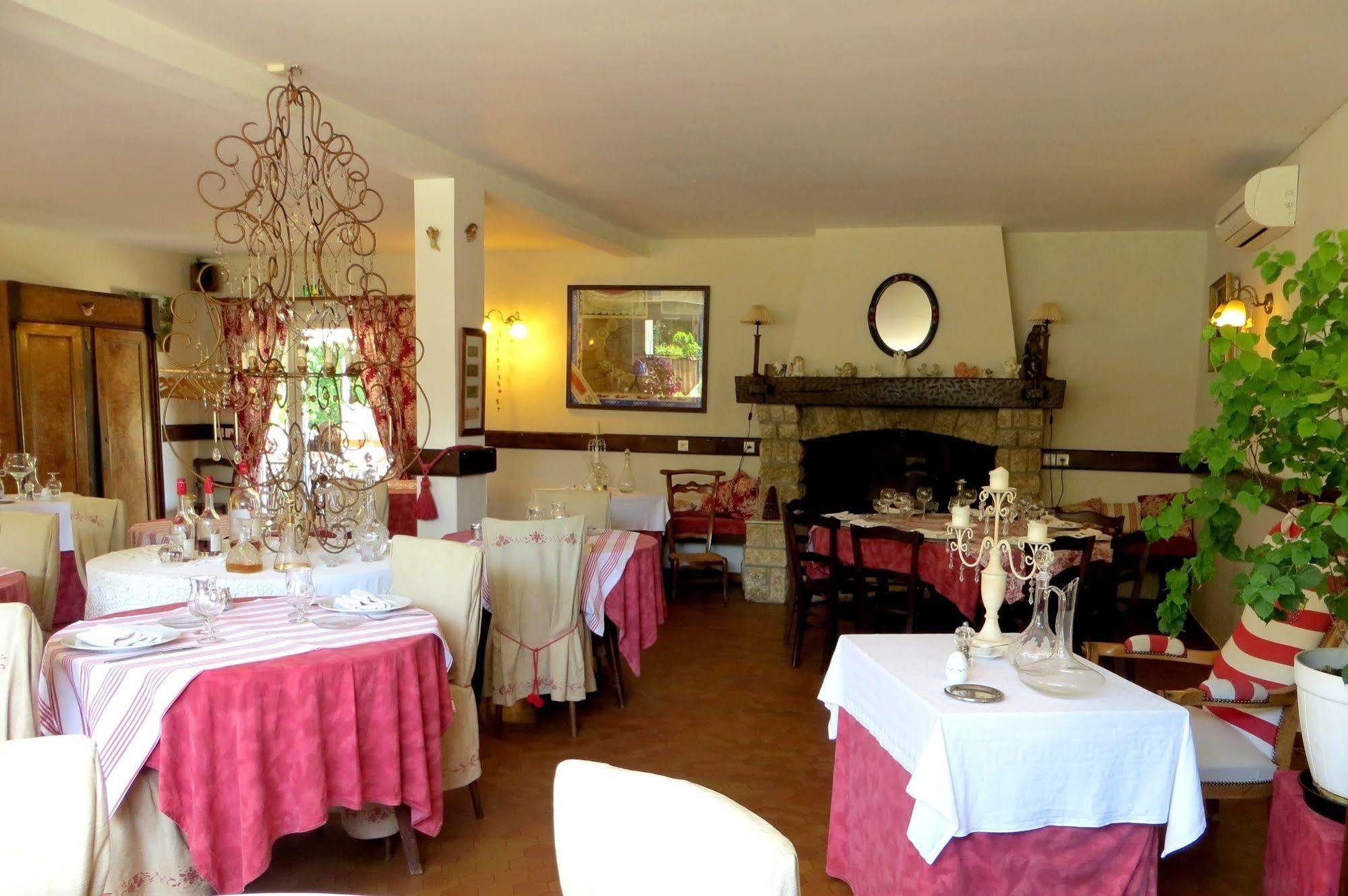 Hotel Logis Le Clos Pite Prechacq-les-Bains
